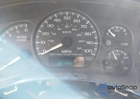 2001 Chevrolet Silverado 1500 from USA, damaged, VIN 1GCEC14WX1Z331327